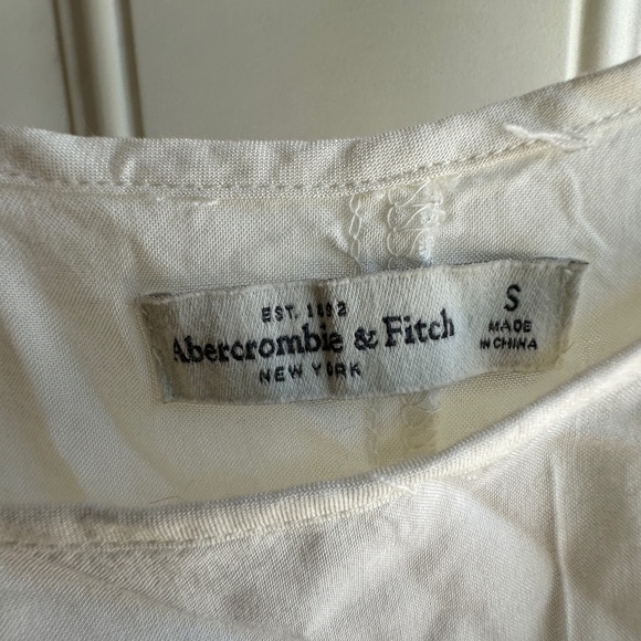 Abercrombie and fitch white slip - Picture 3 of 3